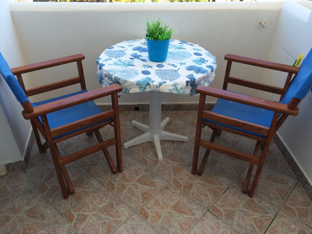 Paros Rooms Dora エクステリア 写真