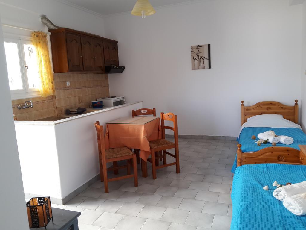 Paros Rooms Dora エクステリア 写真